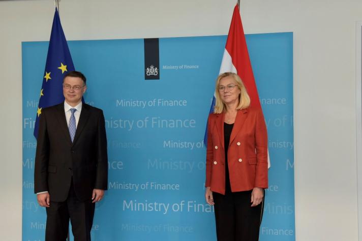 EU-commissaris in gesprek met Minister van Financiën
