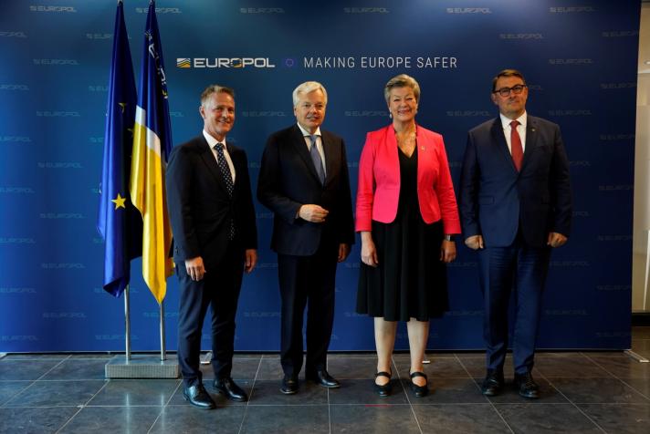Commissaris Johansson en Commissaris Reynders op bezoek bij Europol