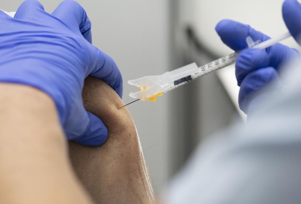 Coronavirus - Vaccinations in Cyprus and Germany